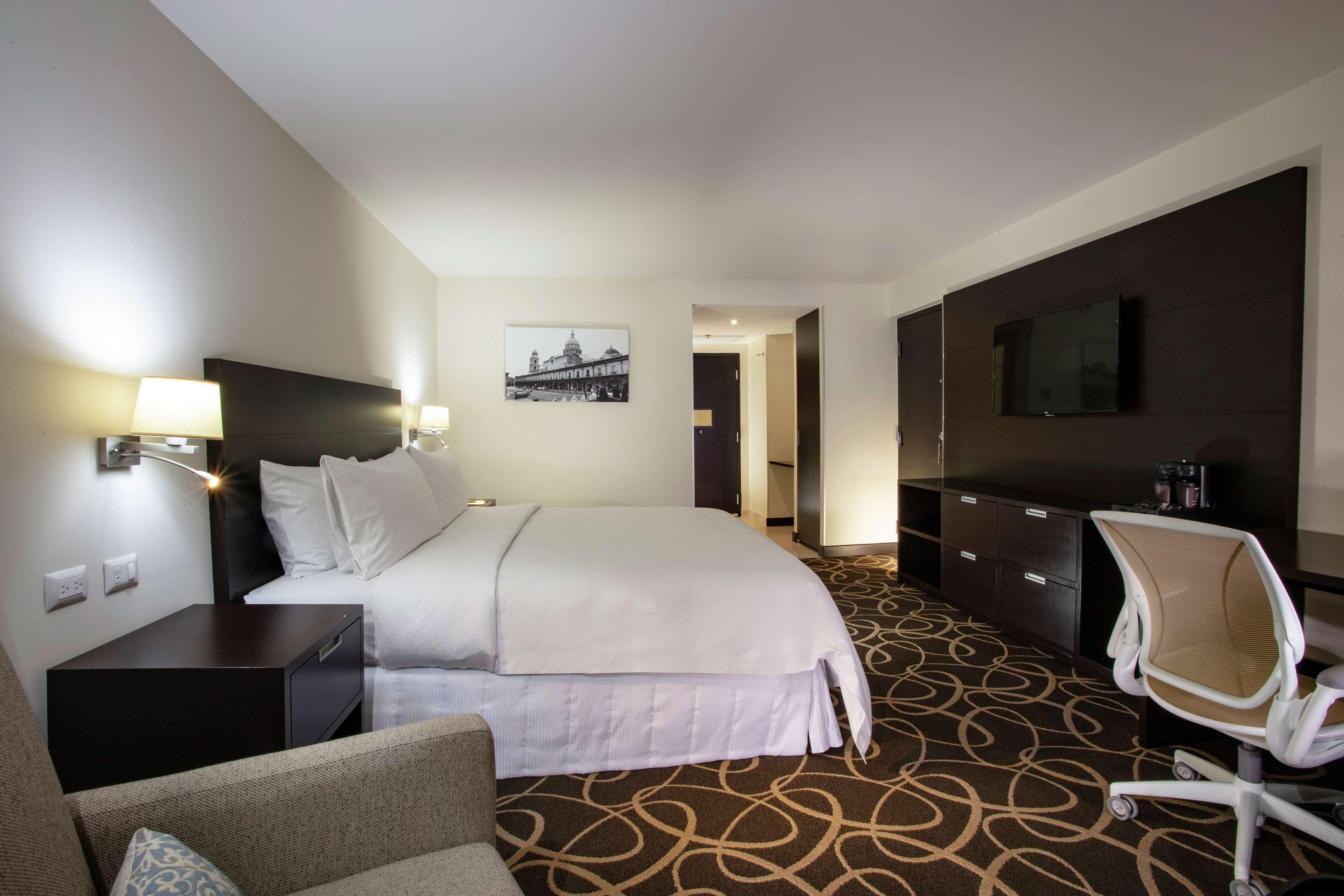 Doubletree By Hilton Toluca Hotel Luaran gambar