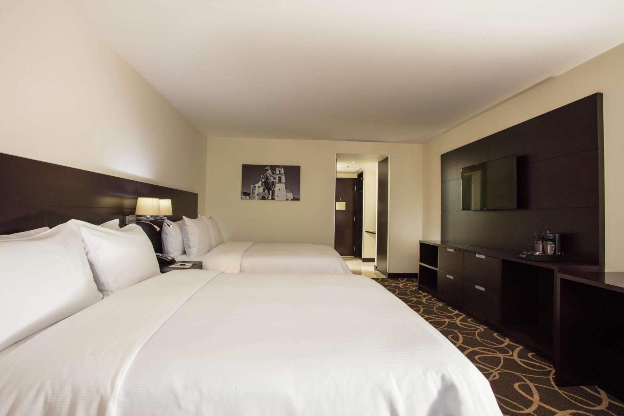 Doubletree By Hilton Toluca Hotel Luaran gambar