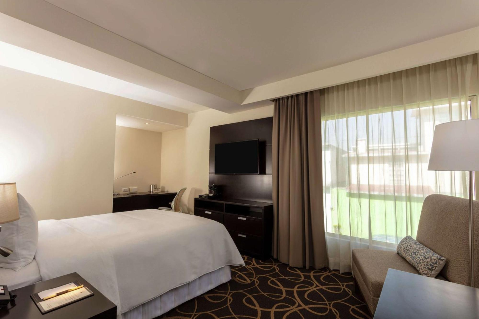 Doubletree By Hilton Toluca Hotel Luaran gambar