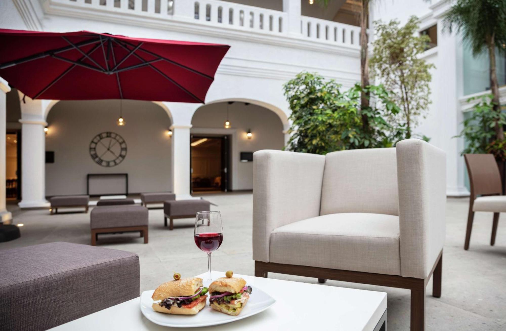 Doubletree By Hilton Toluca Hotel Luaran gambar